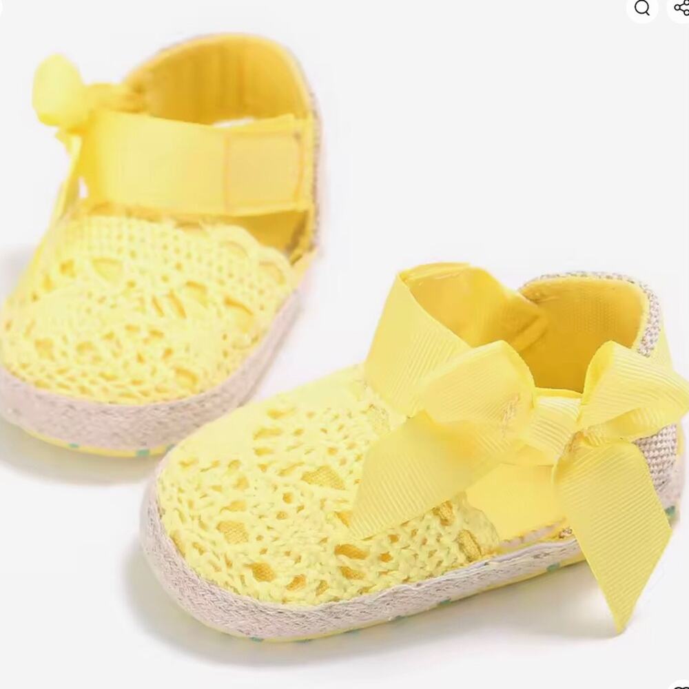 New Yellow Crochet toddler Shoes 12-18 months